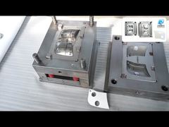 Moule en acier 718H à 1+1 cavités avec une durée de vie de 500 000 tirs pour pièces PBT symétriques avec nervures de renforcement Inj