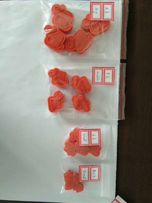 Moule de compression en caoutchouc au silicium / moule d'injection en plastique pour la fabrication de pièces