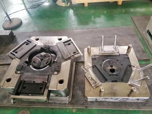 Couleurs personnalisées Moule et pièces de moulage sous pression en aluminium avec 32 ans d'expérience et caractéristiques écologiques