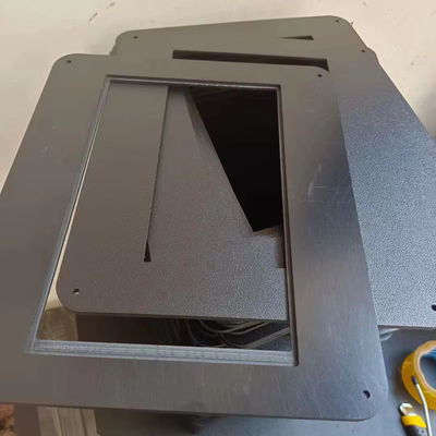 Précision épaisseur de logo personnalisé Parties d'usinage CNC Service d'usinage CNC en plastique