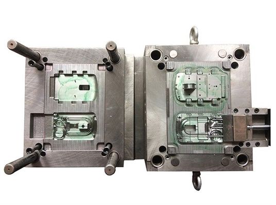 Polissage de pièces moulées sous pression en aluminium avec fabrication de moules personnalisés pour la production en volume