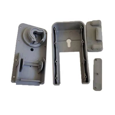 Fabrication professionnelle de pièces moulées pour moulage par injection de plastique sur mesure avec système de porte à chaud et matériau de moulage 718