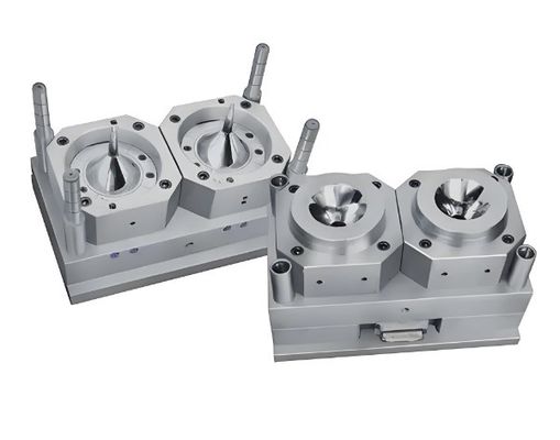 Moule par injection plastique avec matériau de moule P20/718/738/NAK80/S136 et traitement de surface de polissage pour une durée de vie de moule de 250000-300000 coups