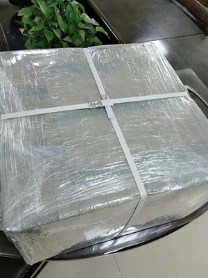 Pièces moulées par injection en plastique ABS de formes personnalisées avec logo client pour applications industrielles
