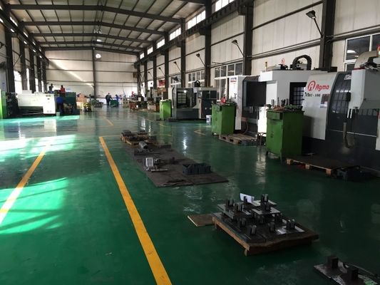 Les produits de fabrication sont fabriqués à partir de matériaux d'injection de plastique sur mesure et du matériau de moulage de la société P20/718/738H/NAK80/S136 etc.