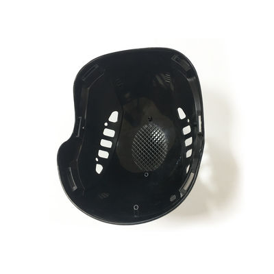 Moule de véhicule pour la production de produits en plastique au chlorure de polyvinyle tels que des casques