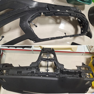 Pièces moulées par injection pour tableau de bord de voiture en PC personnalisé avec texturage par polissage et traitement thermique