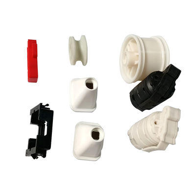 Pièces de moulage par injection de plastique de précision personnalisées avec acier à moule S136 pour une finition de surface élevée et une tolérance serrée