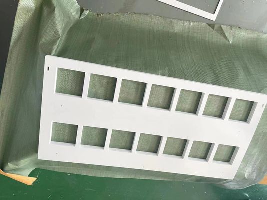 Service de coupe sur mesure pour les panneaux de décoration en plastique ABS/acrylique/PP/PET/polycarbonate/HDPE
