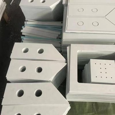 Service de découpe pour le traitement des plaques/feuilles en plastique ABS/acrylique/PP/PET/HDPE afin de répondre aux exigences du client