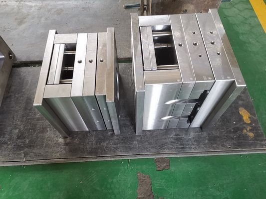 Moulures de moulage par soufflage en plastique pour la conception et la personnalisation de produits en plastique